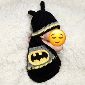 Newborn knit Batman